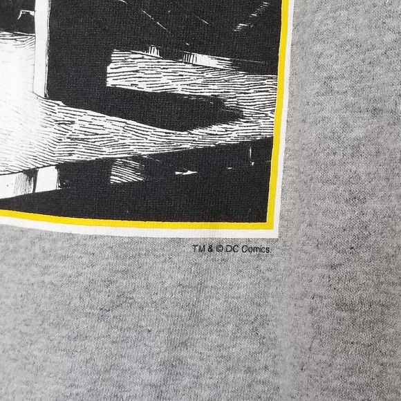 Graphitti DC Comics Batman Doomsday Clock T-shirt.🦇⏳(NWOT) - Picture 4 of 6